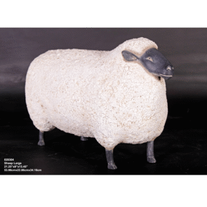 Leen van Dam Decoraties - Dit leuke schaap valt onder de categorie boerderij dieren en is erg leuk in combinatie met andere dieren die je kunt vinden onder de categorie boerderijdieren