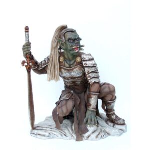 Leen van Dam Decoraties - Mythische soldaat hurkend