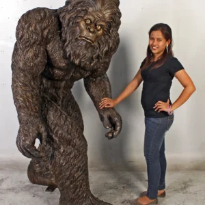 Leen van Dam Decoraties - Yeti Bigfoot of de Verschrikkelijke Sneeuwman