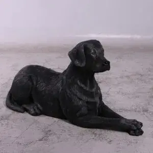 Leen van Dam Decoraties - Labrador liggend